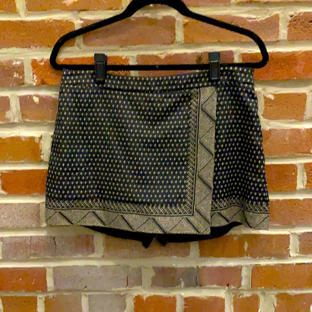 BCBGMAXAZRIA Skort